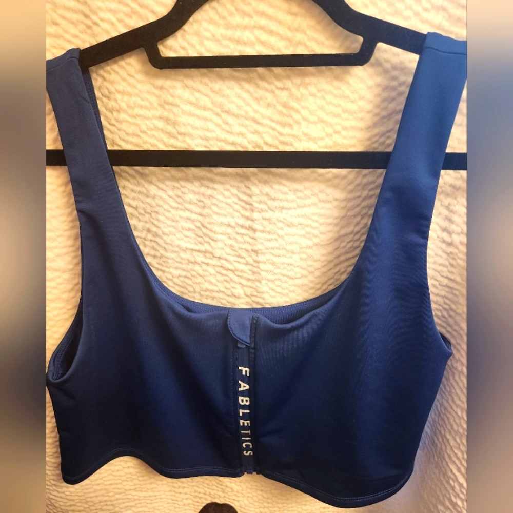 ❄️Fabletics Crop Tank